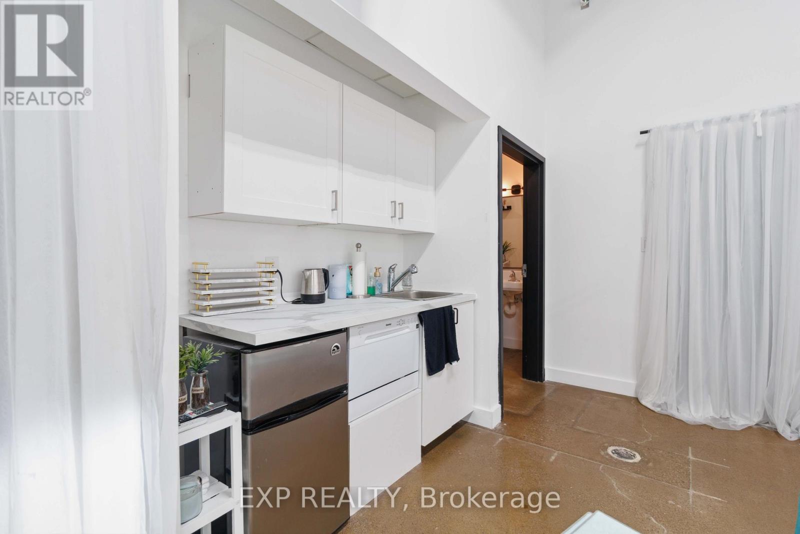 57 - 1215 Queens Way E, Mississauga, Ontario  L4Y 0G4 - Photo 27 - W12601448