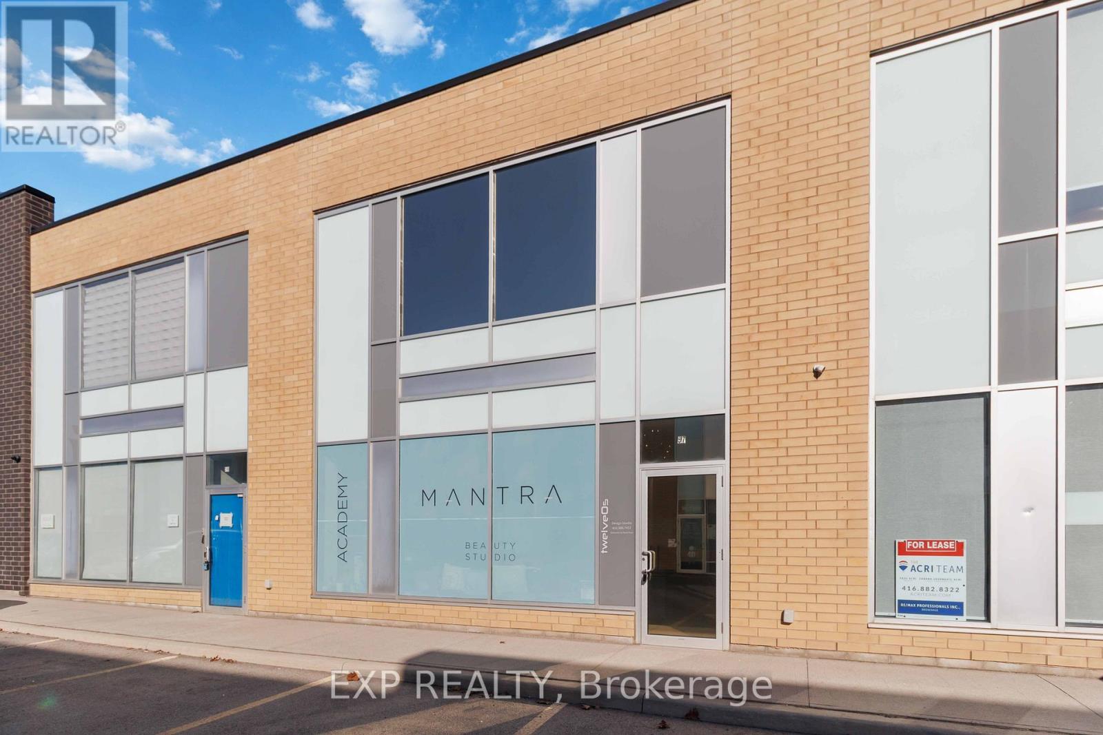 57 - 1215 Queens Way E, Mississauga, Ontario  L4Y 0G4 - Photo 4 - W12601448