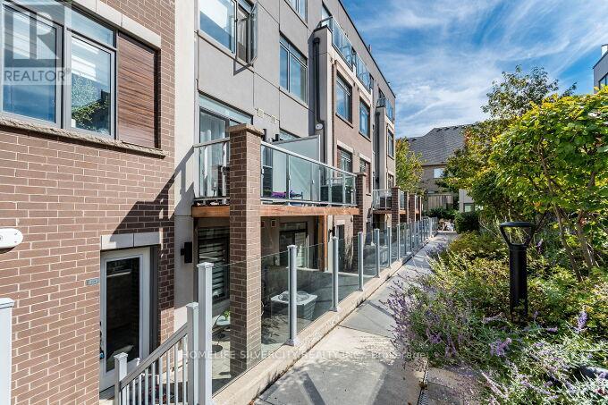 104 - 3058 Sixth Line, Oakville, Ontario  L6M 4J9 - Photo 3 - W12601472