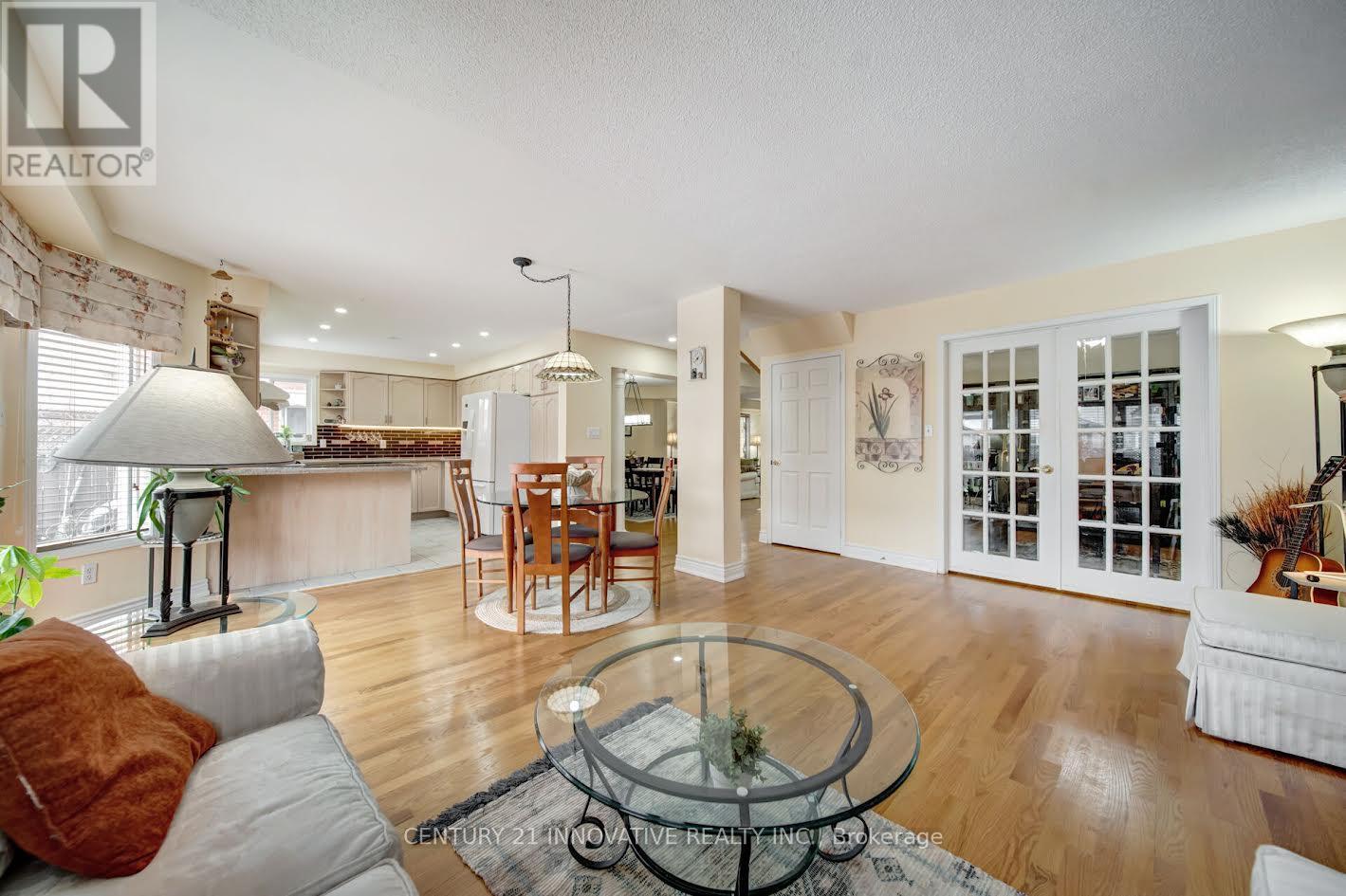 7289 Terragar Boulevard, Mississauga, Ontario  L5N 7L8 - Photo 17 - W12601476