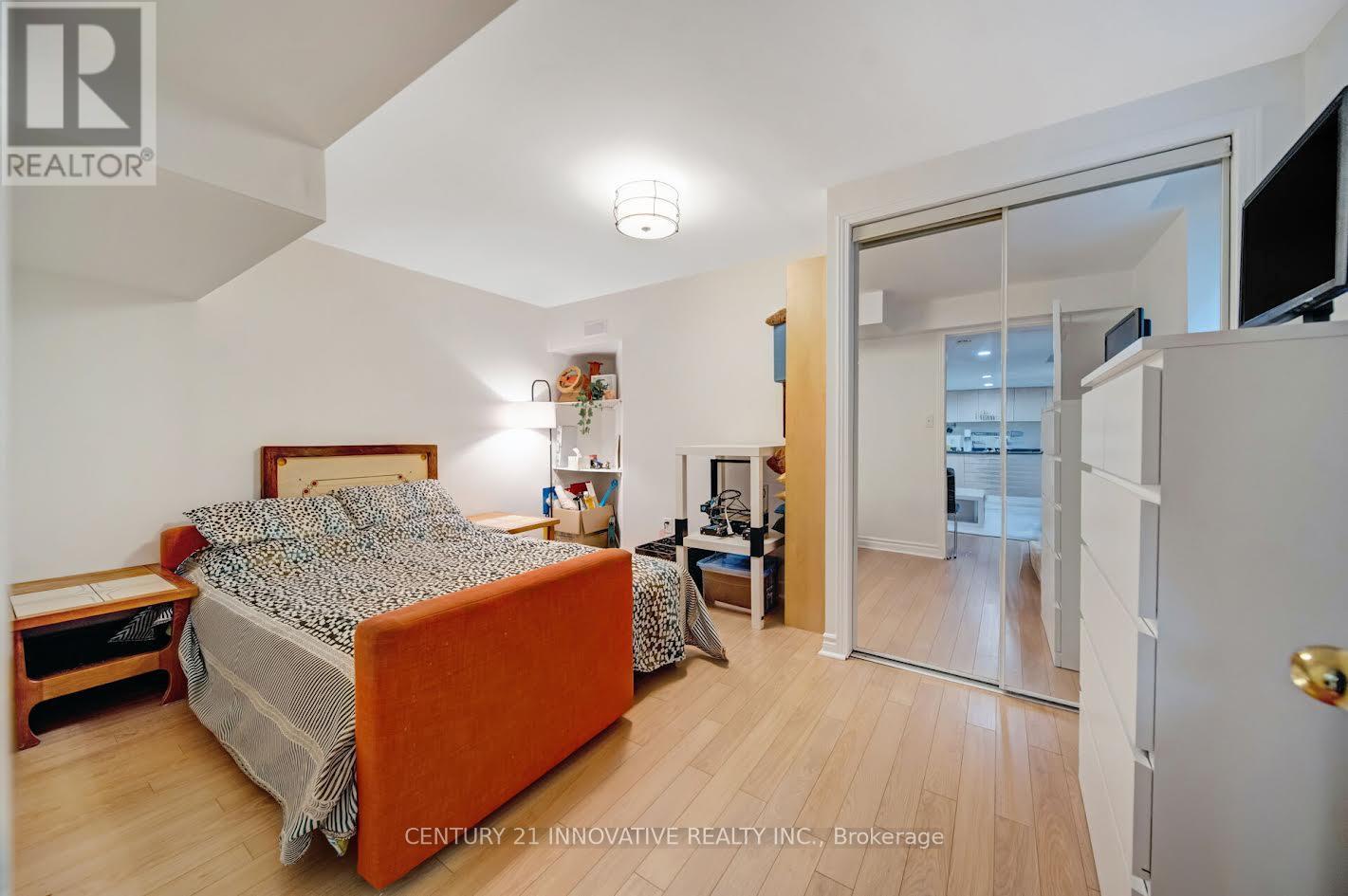 7289 Terragar Boulevard, Mississauga, Ontario  L5N 7L8 - Photo 38 - W12601476