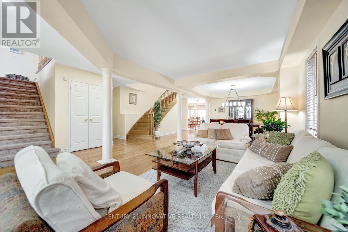 7289 Terragar Boulevard, Mississauga, Ontario  L5N 7L8 - Photo 8 - W12601476