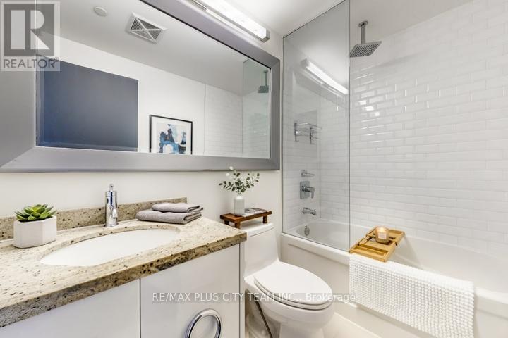 2316 - 88 Park Lawn Road, Toronto, Ontario  M8Y 0B5 - Photo 12 - W12597520