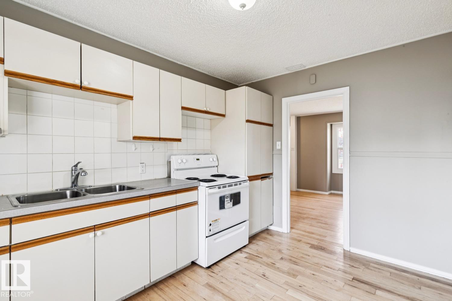 12127 107 St Nw, Edmonton, Alberta  T5G 2S8 - Photo 18 - E4466211