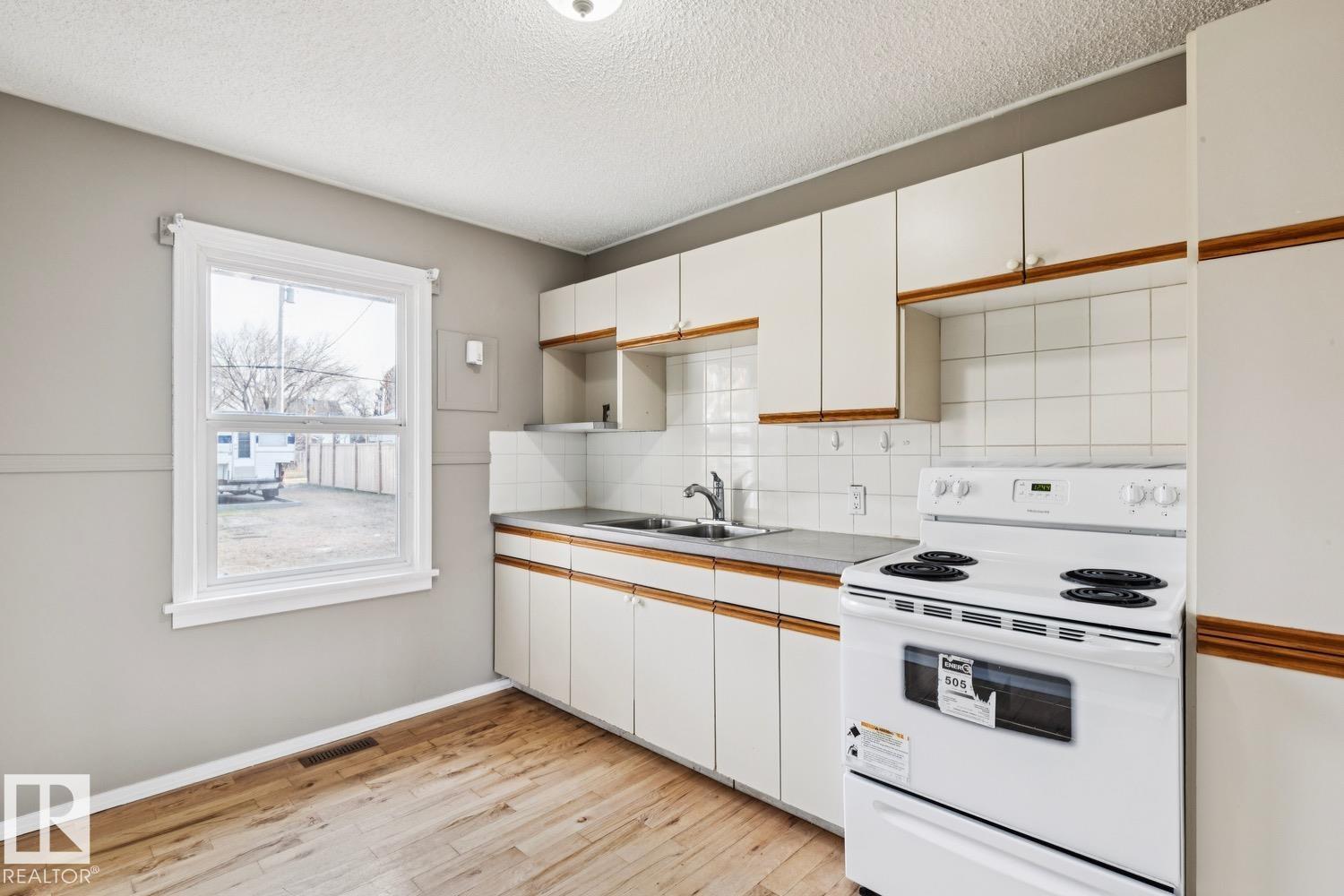 12127 107 St Nw, Edmonton, Alberta  T5G 2S8 - Photo 17 - E4466211