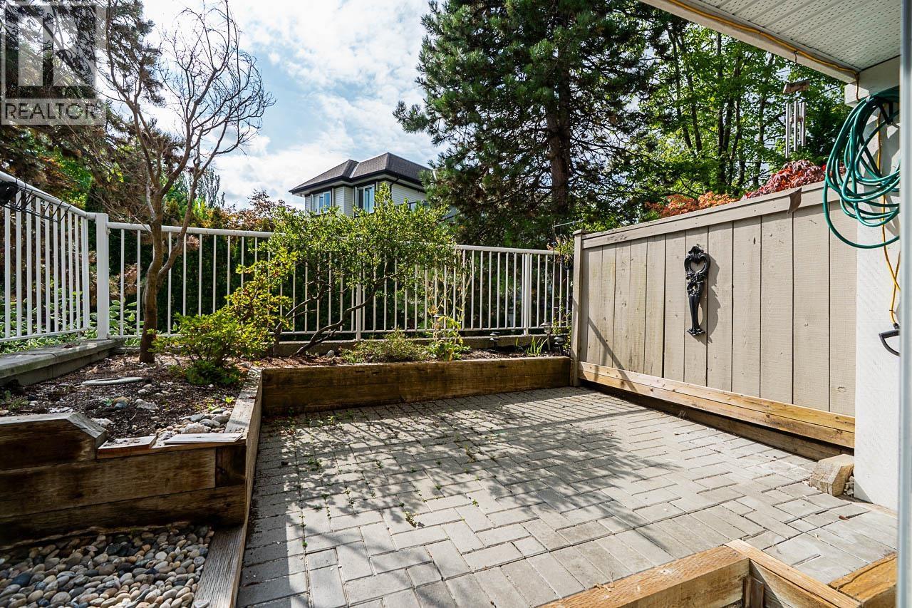 4 7179 18th Avenue, Burnaby, British Columbia  V3N 1H2 - Photo 2 - R3060456