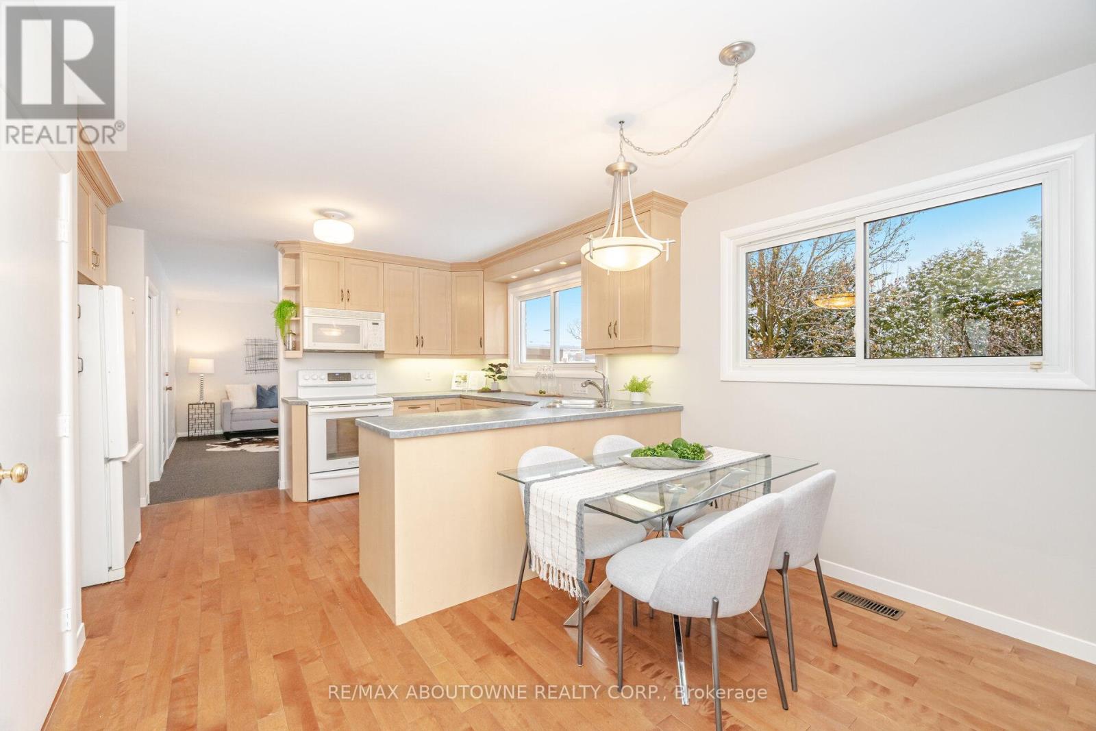 171 Sherwood Rise, Hamilton, Ontario  L8T 1P4 - Photo 16 - X12601434