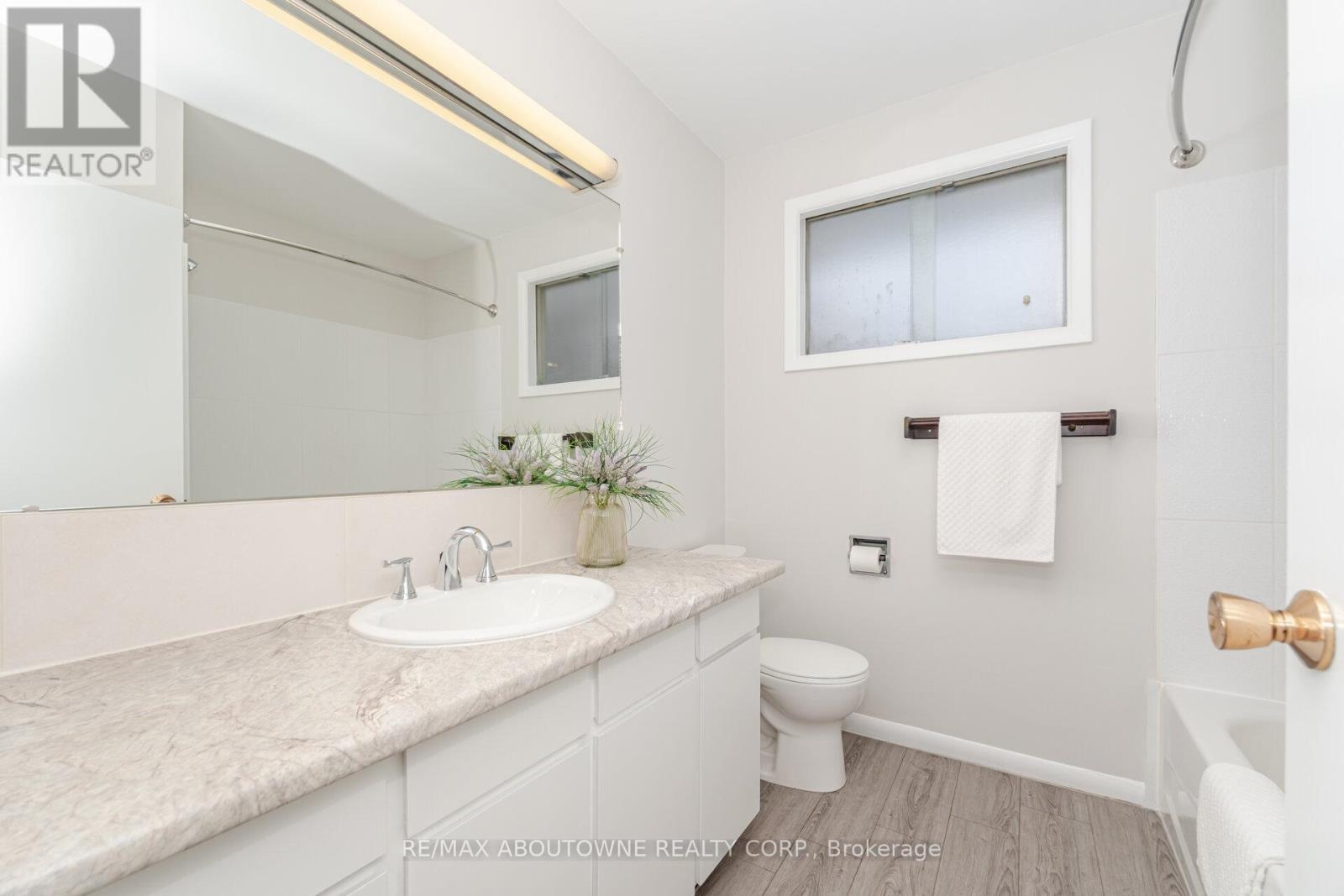 171 Sherwood Rise, Hamilton, Ontario  L8T 1P4 - Photo 35 - X12601434