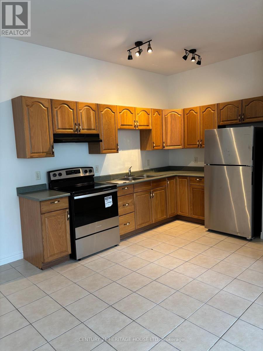 1 - 580 Talbot Street, St. Thomas, Ontario  N5P 1C4 - Photo 8 - X12601590