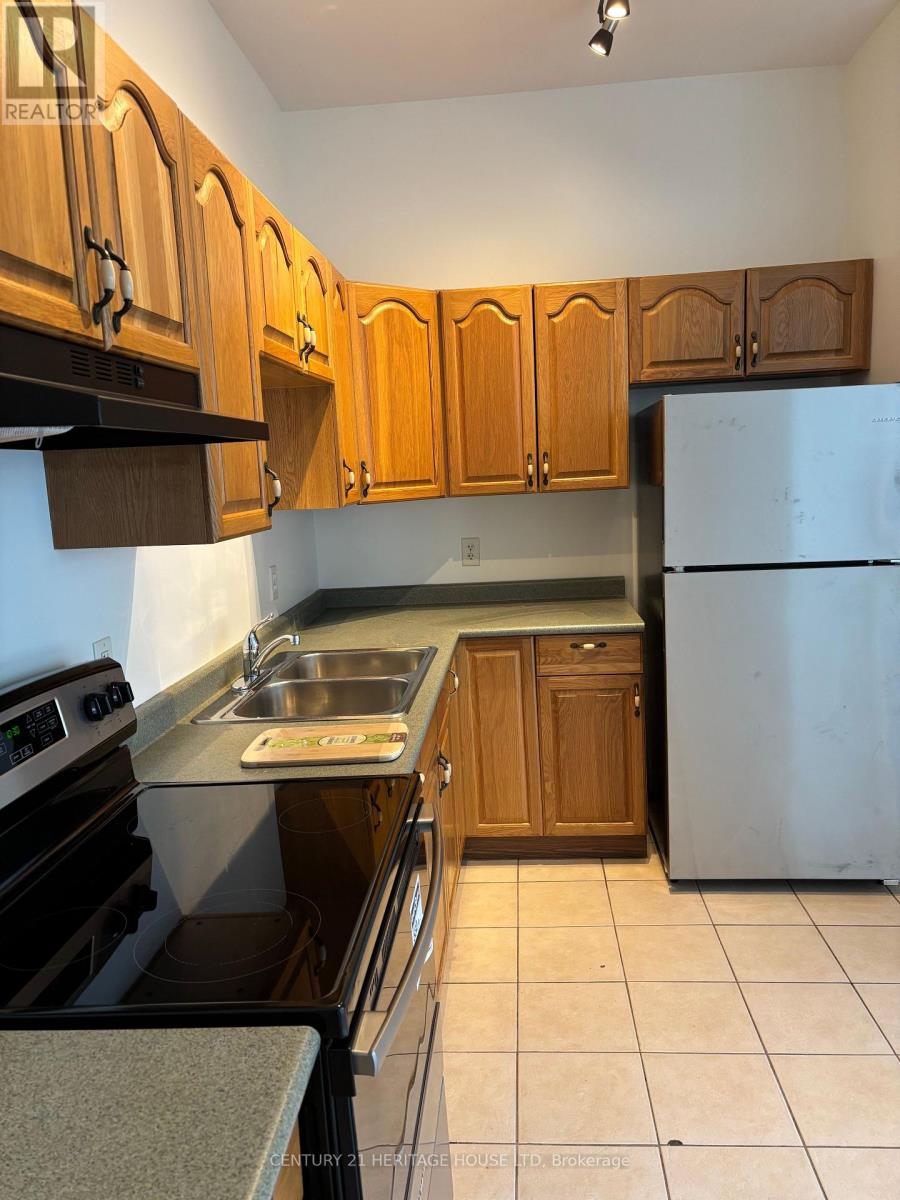 1 - 580 Talbot Street, St. Thomas, Ontario  N5P 1C4 - Photo 9 - X12601590