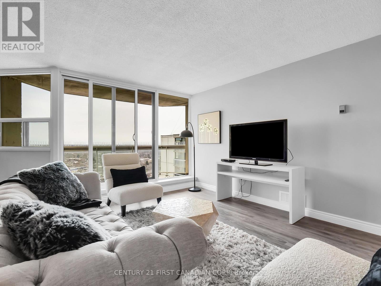 2704 - 363 Colborne Street N, London East, Ontario  N6B 3N3 - Photo 11 - X12601666