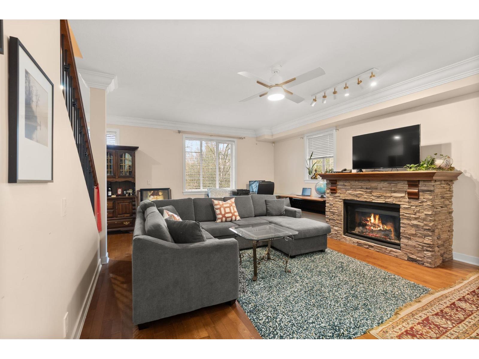 8 35626 Mckee Road, Abbotsford, British Columbia  V3G 2L6 - Photo 5 - R3072092