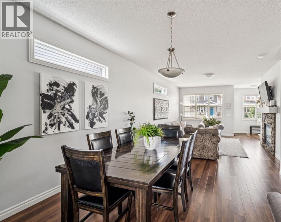 91 River Heights Green, Cochrane, Alberta  T4C 0Y4 - Photo 8 - A2270288