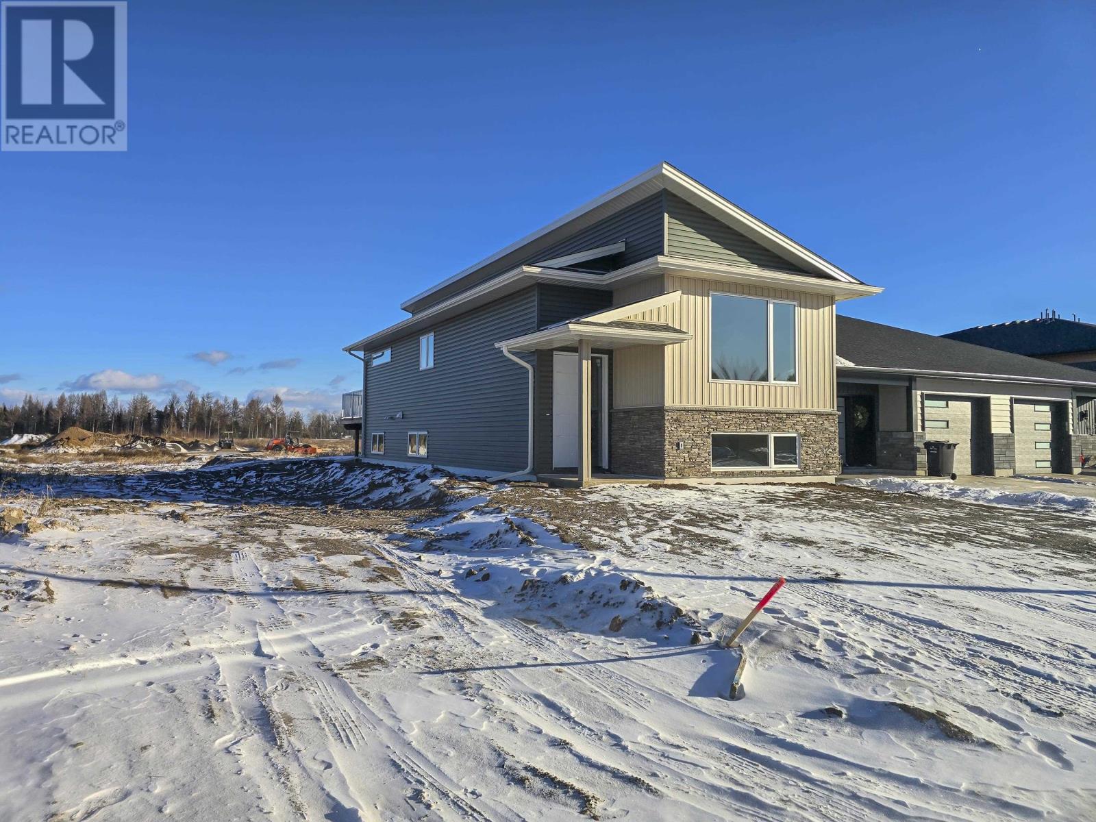 202 Bruin Cres, Thunder Bay, Ontario P7C 0C5 - Photo 2 - TB253615