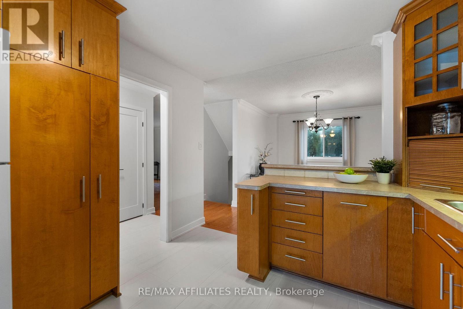 31 Exeter Drive, Ottawa, Ontario  K2J 1Z9 - Photo 9 - X12601596