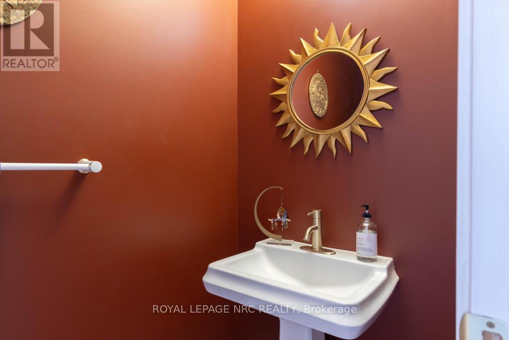 11 Abbey Avenue, St. Catharines, Ontario  L2N 5J5 - Photo 30 - X12601598