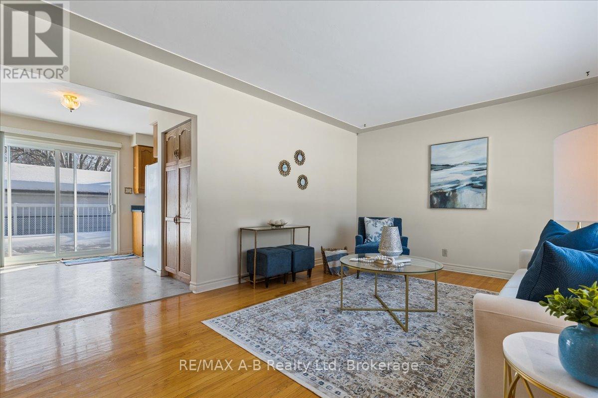 5 Mcdonald Street, Stratford, Ontario  N5A 4W4 - Photo 11 - X12601520