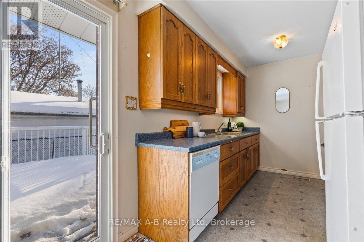 5 Mcdonald Street, Stratford, Ontario  N5A 4W4 - Photo 16 - X12601520