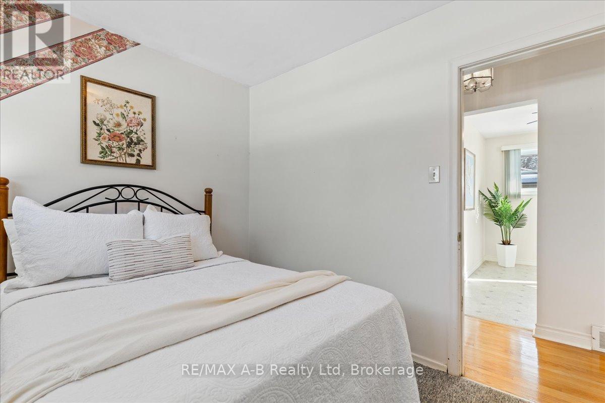 5 Mcdonald Street, Stratford, Ontario  N5A 4W4 - Photo 22 - X12601520