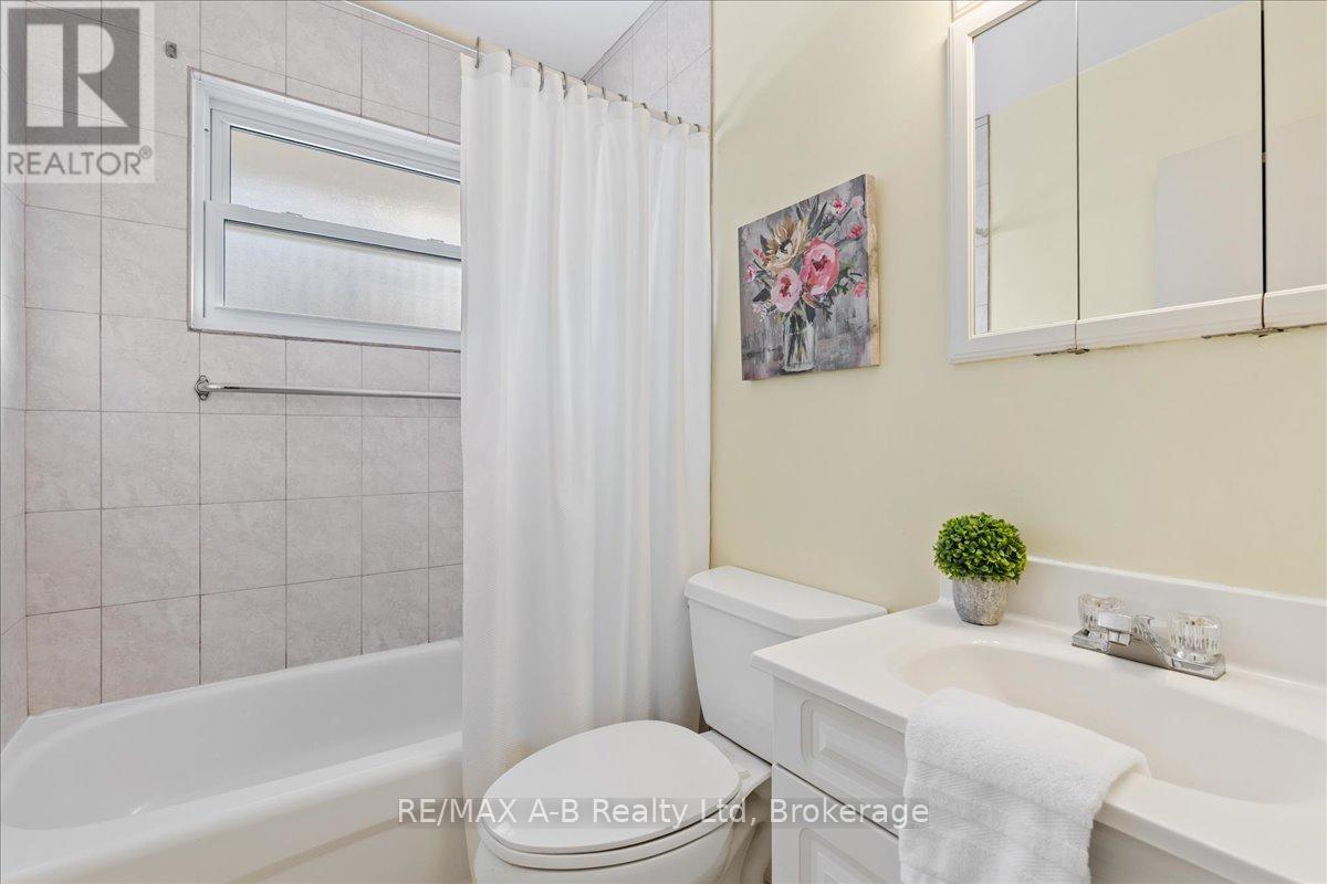 5 Mcdonald Street, Stratford, Ontario  N5A 4W4 - Photo 27 - X12601520