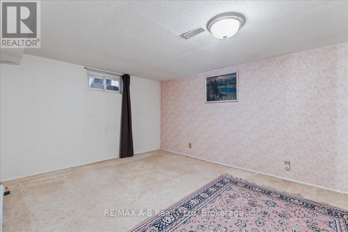 5 Mcdonald Street, Stratford, Ontario  N5A 4W4 - Photo 33 - X12601520