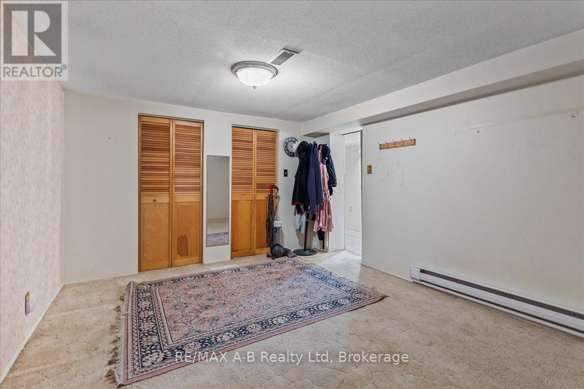 5 Mcdonald Street, Stratford, Ontario  N5A 4W4 - Photo 34 - X12601520