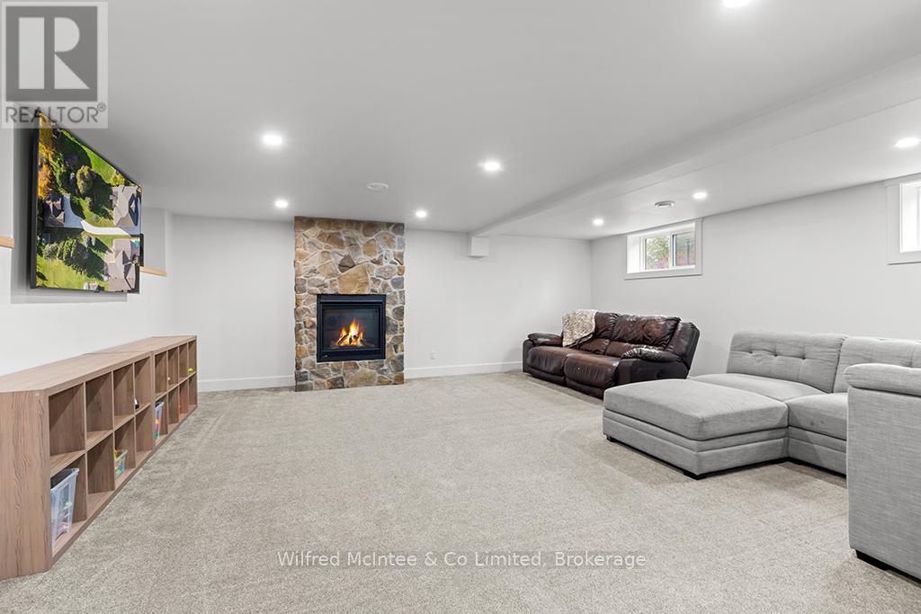 72 Victoria Street S, Saugeen Shores, Ontario  N0H 2L0 - Photo 31 - X12601602