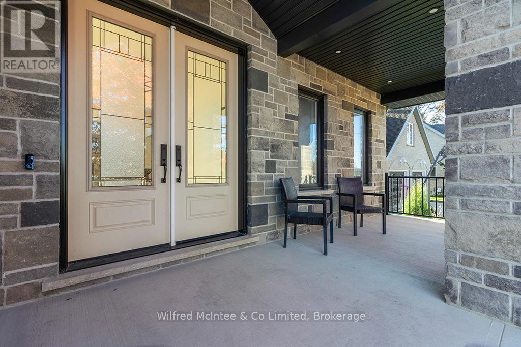 72 Victoria Street S, Saugeen Shores, Ontario  N0H 2L0 - Photo 6 - X12601602