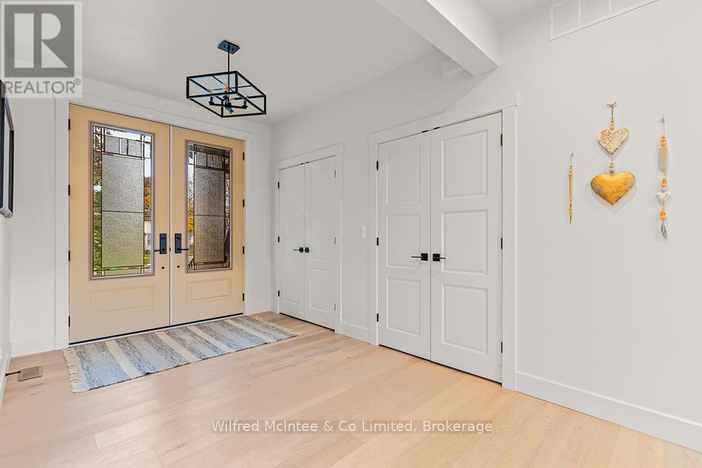 72 Victoria Street S, Saugeen Shores, Ontario  N0H 2L0 - Photo 7 - X12601602