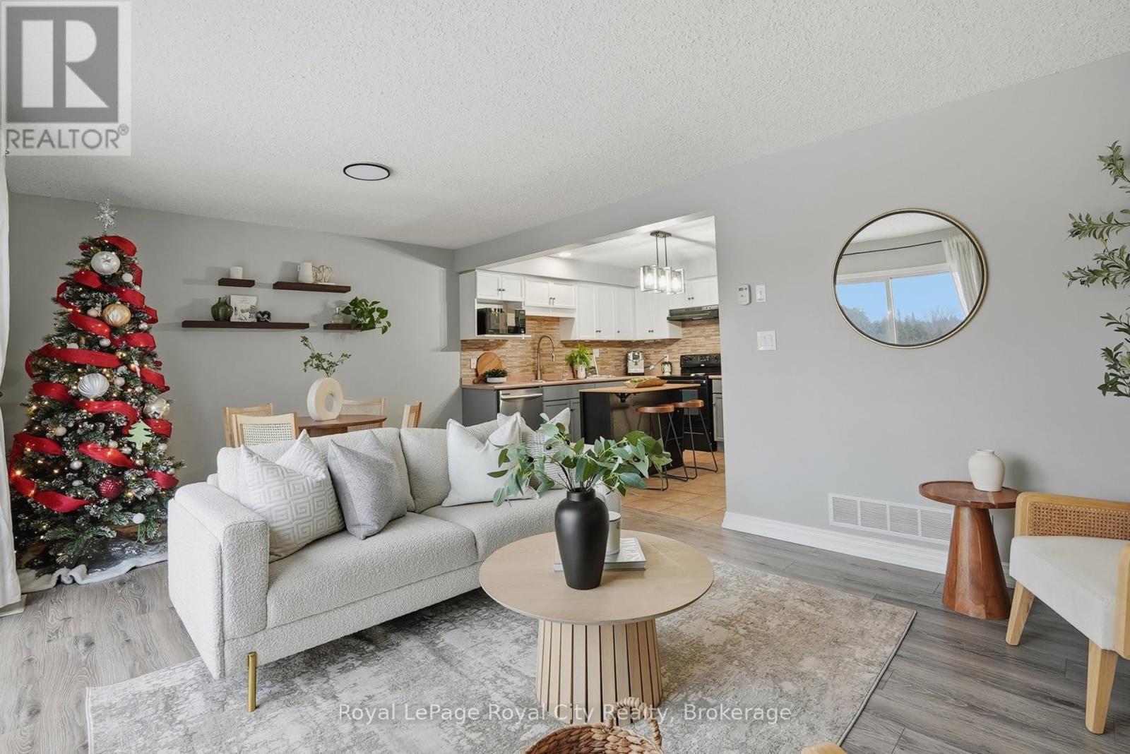 77 Severn Drive, Guelph, Ontario N1E 7L2 - Photo 6 - X12601652