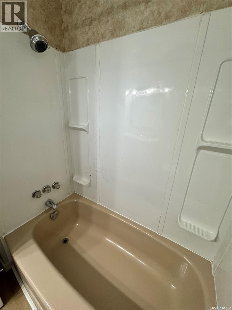 1157 Cameron Street, Regina, Saskatchewan  S4T 2S9 - Photo 12 - SK008618