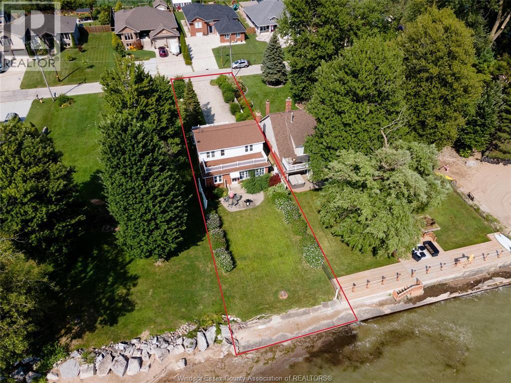 MLS# 25031134: 127 LAKEWOOD, Amherstburg, Canada