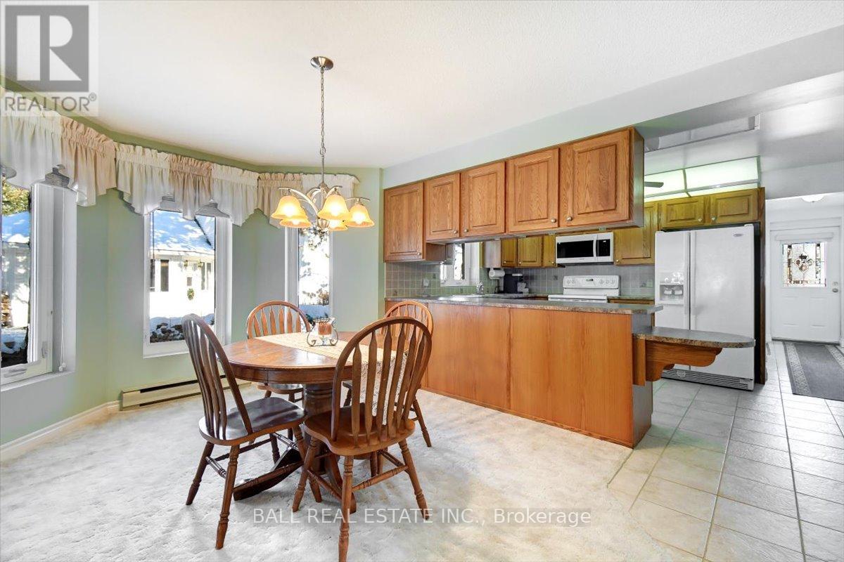 104 - 16 Alice Street, Bancroft, Ontario K0L 1C0 - Photo 11 - X12601638