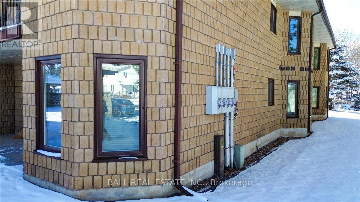 104 - 16 Alice Street, Bancroft, Ontario K0L 1C0 - Photo 31 - X12601638