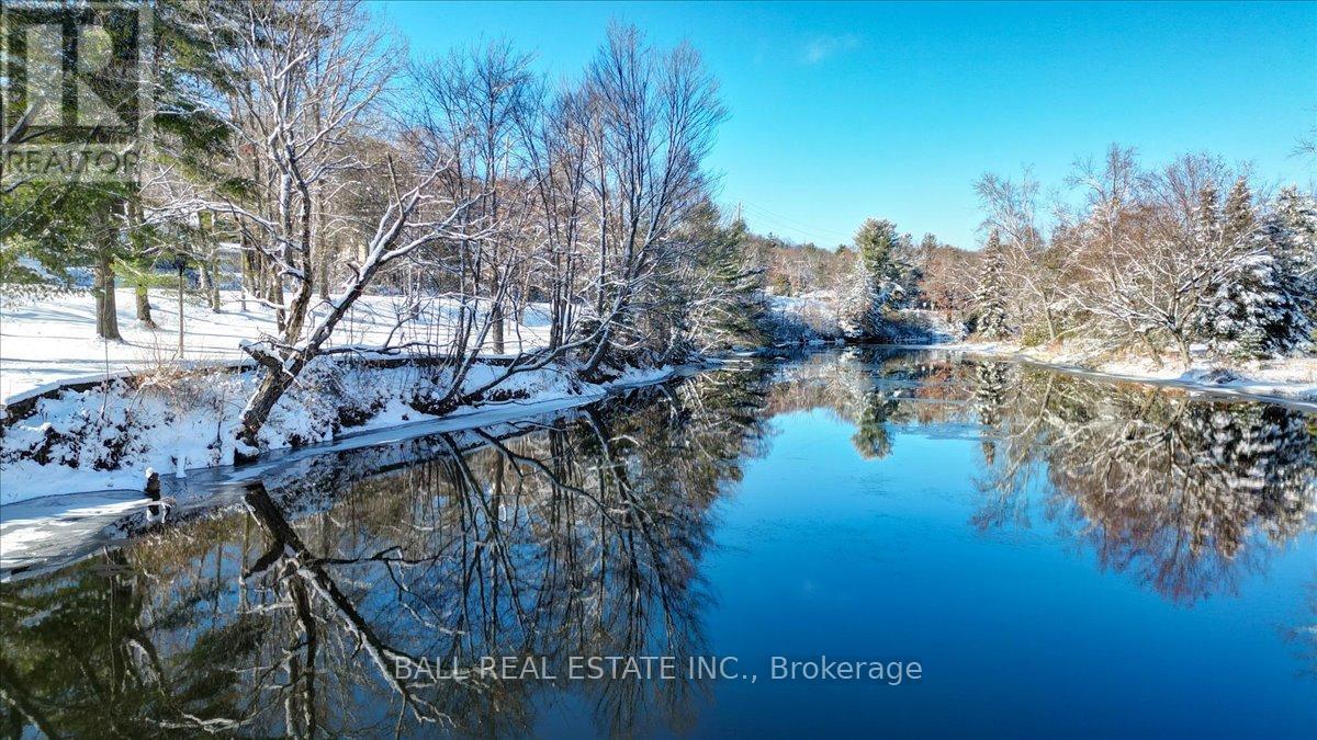 104 - 16 Alice Street, Bancroft, Ontario K0L 1C0 - Photo 40 - X12601638