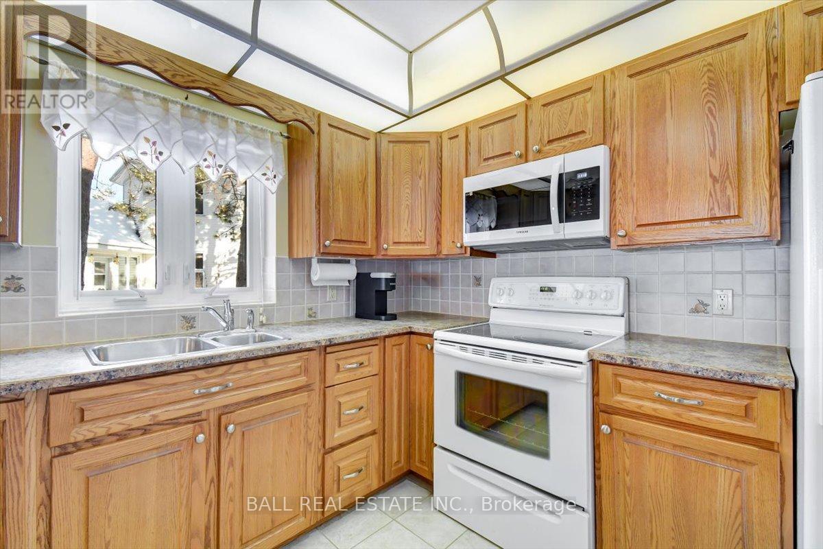 104 - 16 Alice Street, Bancroft, Ontario K0L 1C0 - Photo 8 - X12601638