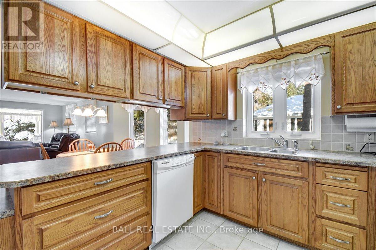 104 - 16 Alice Street, Bancroft, Ontario K0L 1C0 - Photo 9 - X12601638