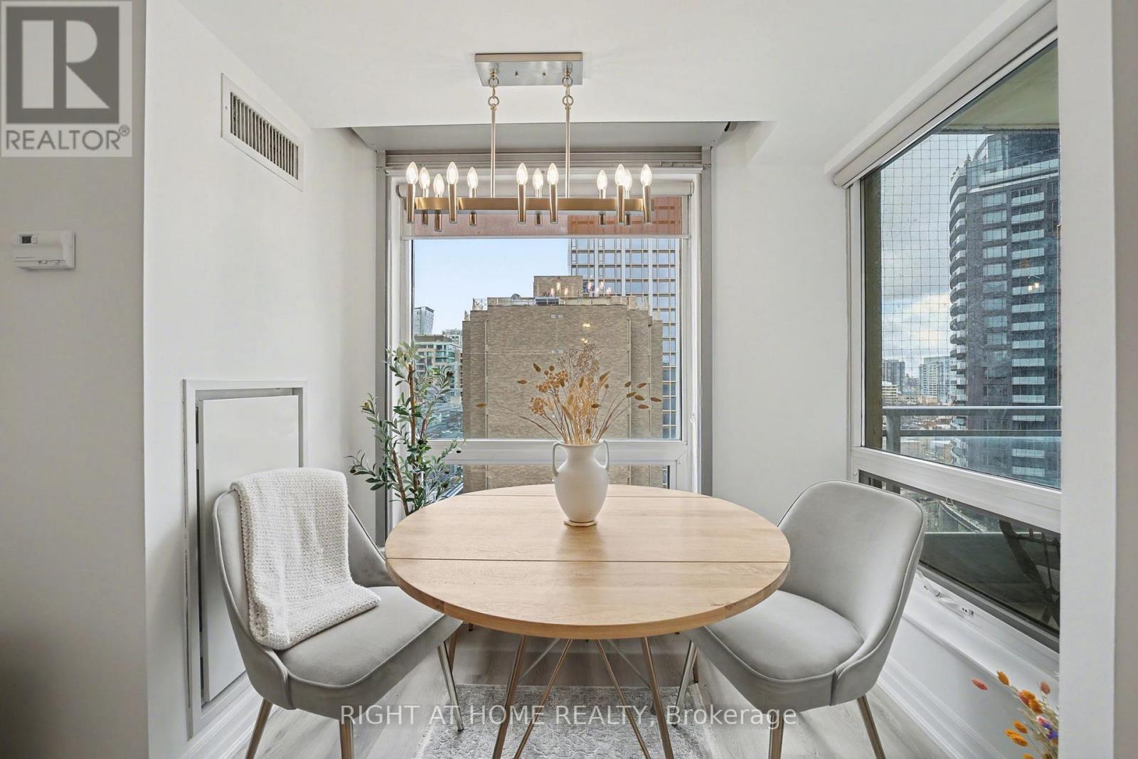 1308 - 8 Scollard Street, Toronto, Ontario  M5R 1M2 - Photo 13 - C12601588