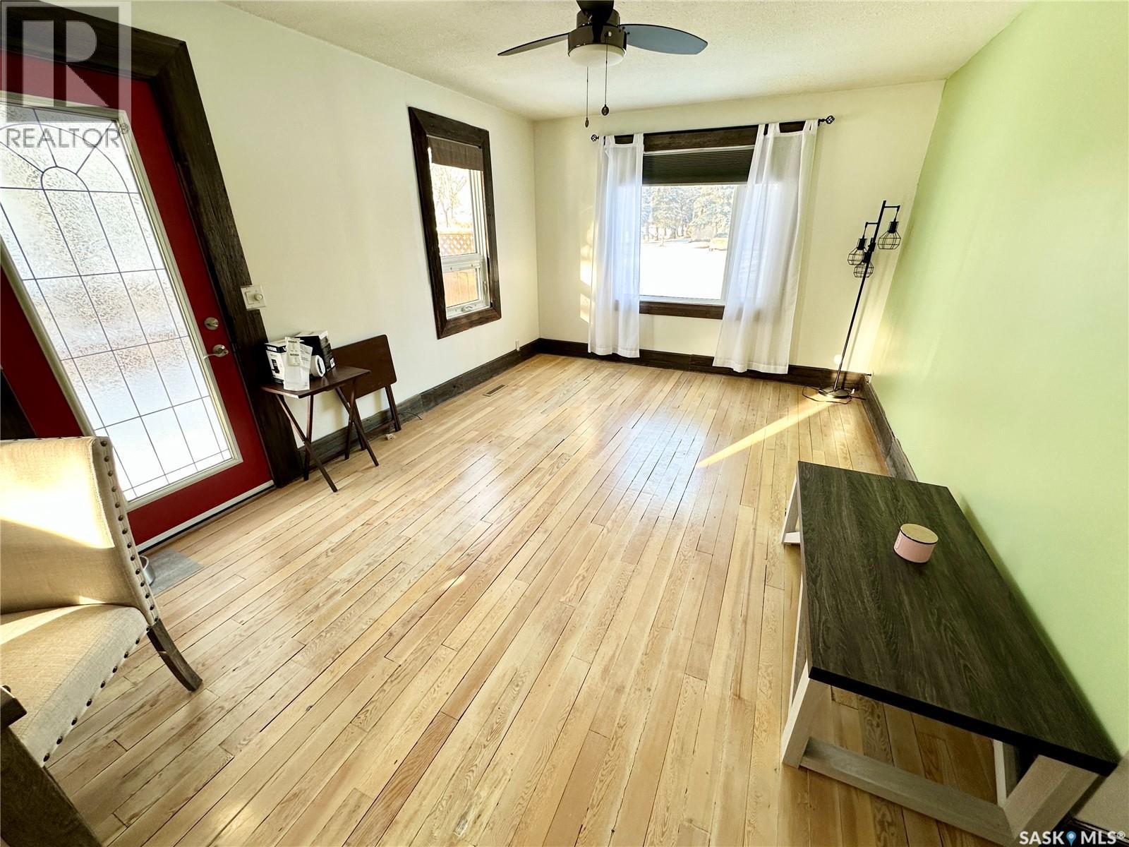 529 Montgomery Street, Midale, Saskatchewan  S0C 1S0 - Photo 14 - SK025203