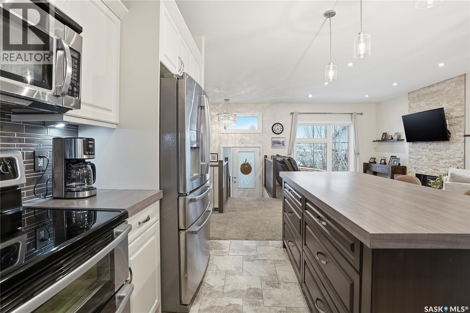 439 Senick Bay, Saskatoon, Saskatchewan  S7T 0P5 - Photo 10 - SK025185