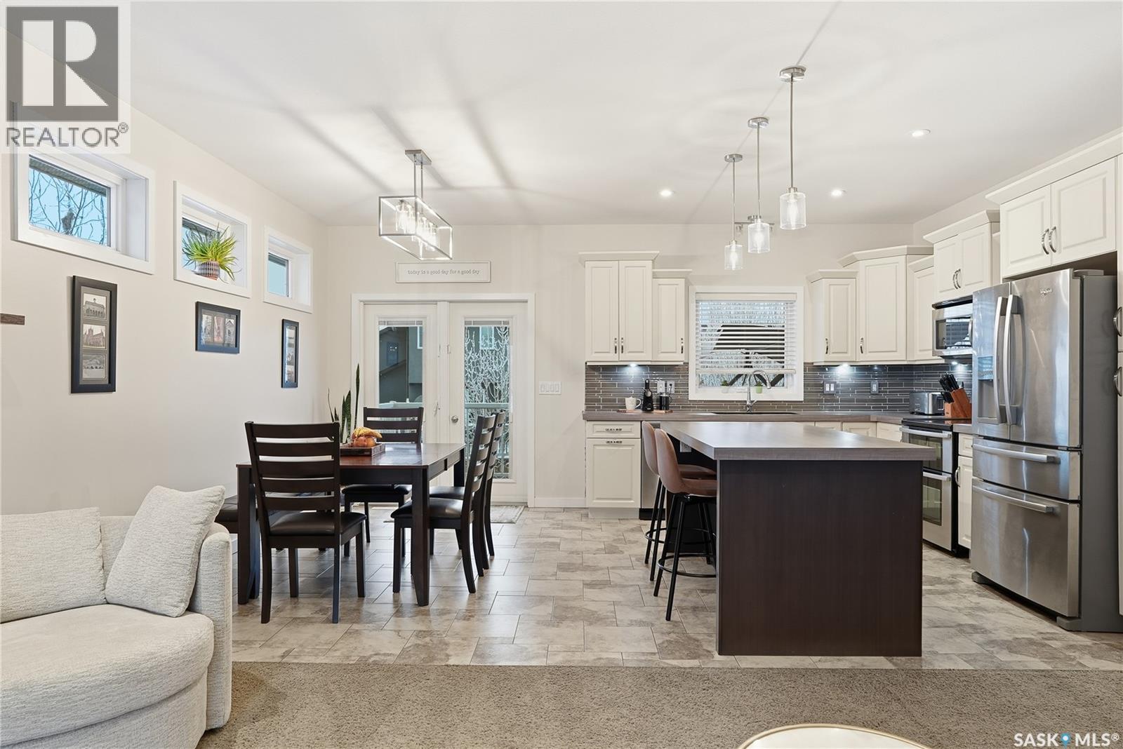 439 Senick Bay, Saskatoon, Saskatchewan  S7T 0P5 - Photo 12 - SK025185