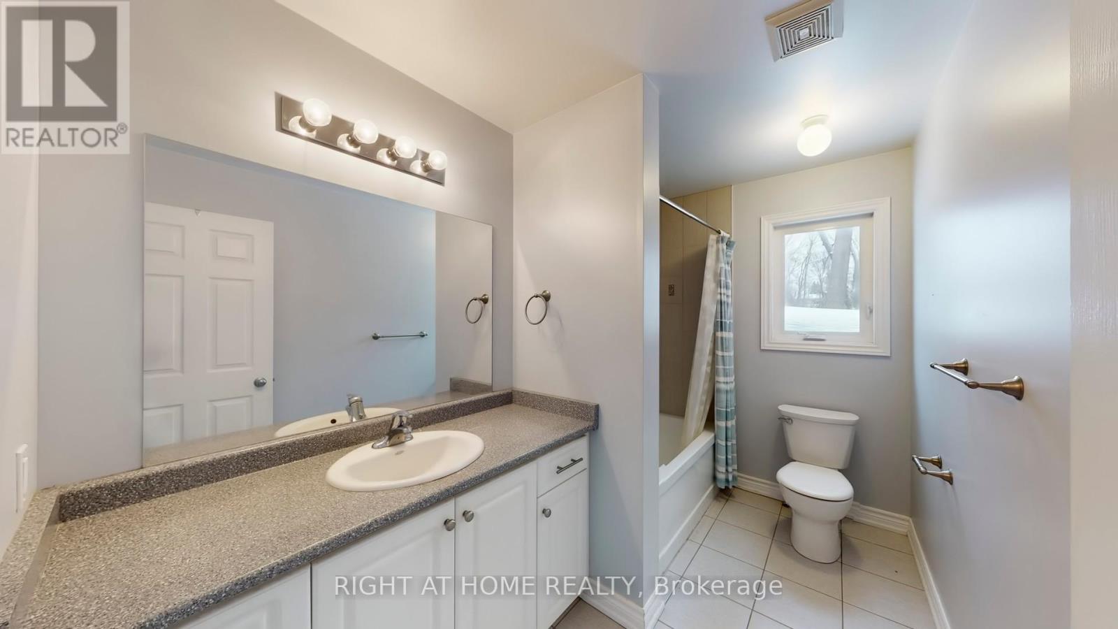 218 Main Street N, Newmarket, Ontario L3Y 9B2 - Photo 16 - N12601490