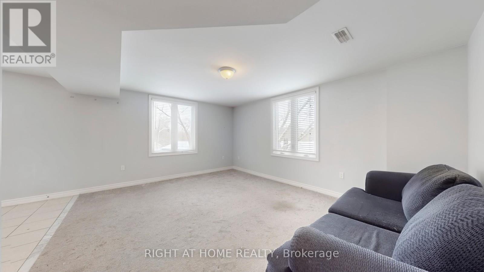 218 Main Street N, Newmarket, Ontario L3Y 9B2 - Photo 21 - N12601490