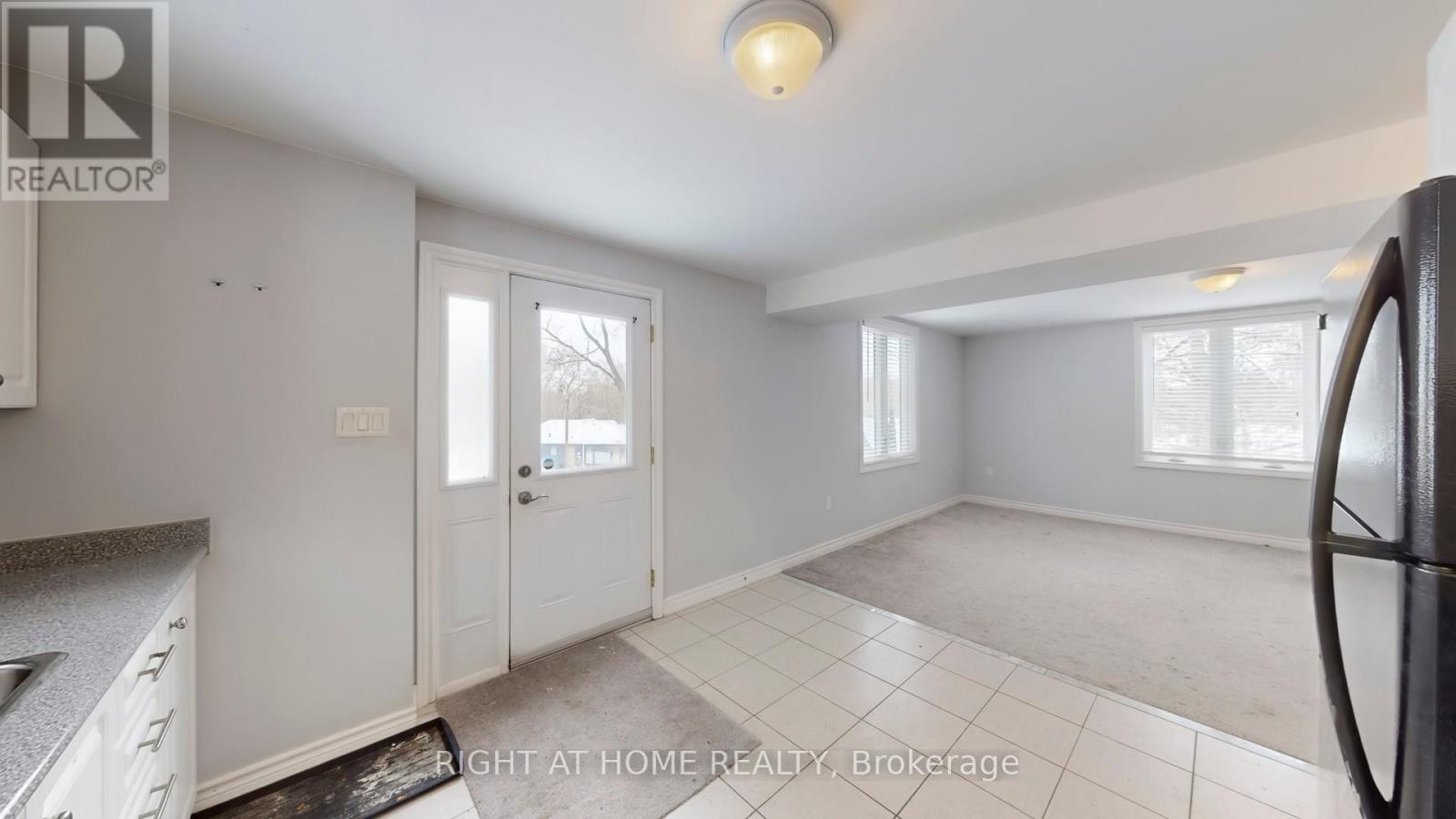 218 Main Street N, Newmarket, Ontario L3Y 9B2 - Photo 22 - N12601490
