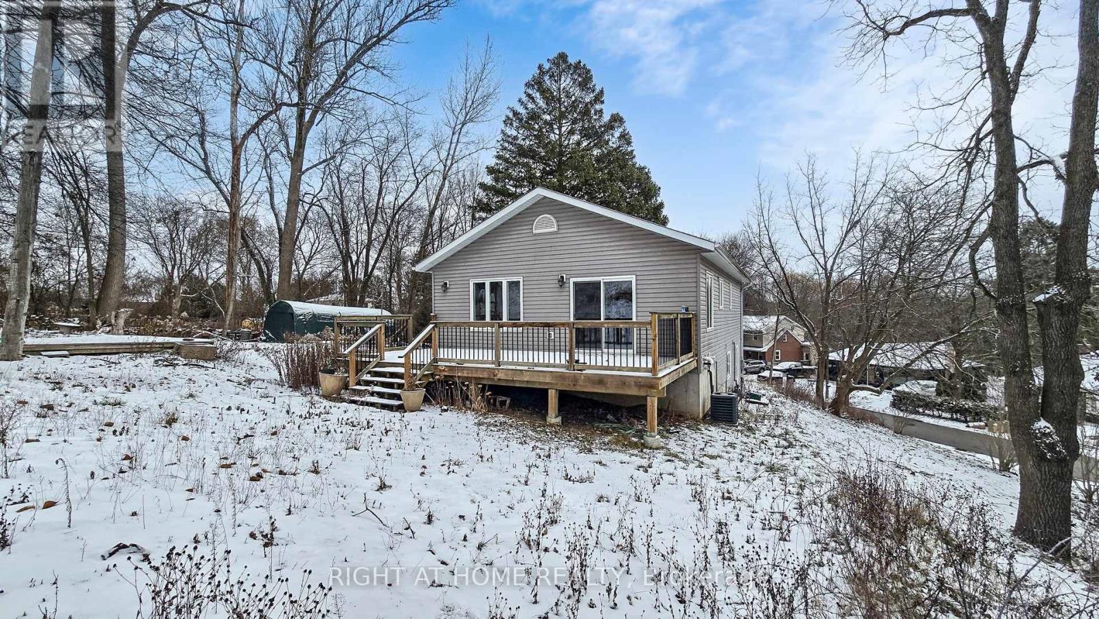 218 Main Street N, Newmarket, Ontario L3Y 9B2 - Photo 29 - N12601490