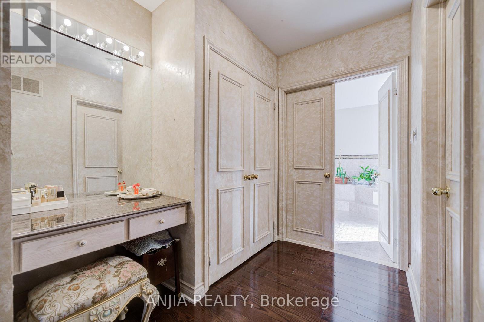 28 Edmund Crescent, Richmond Hill, Ontario  L4B 2X8 - Photo 26 - N12601532