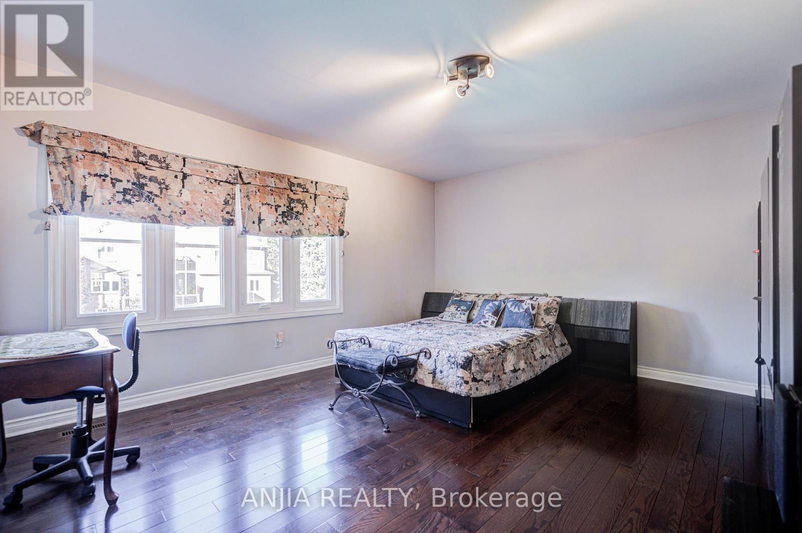 28 Edmund Crescent, Richmond Hill, Ontario  L4B 2X8 - Photo 29 - N12601532