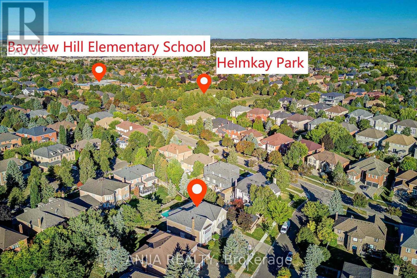 28 Edmund Crescent, Richmond Hill, Ontario  L4B 2X8 - Photo 5 - N12601532