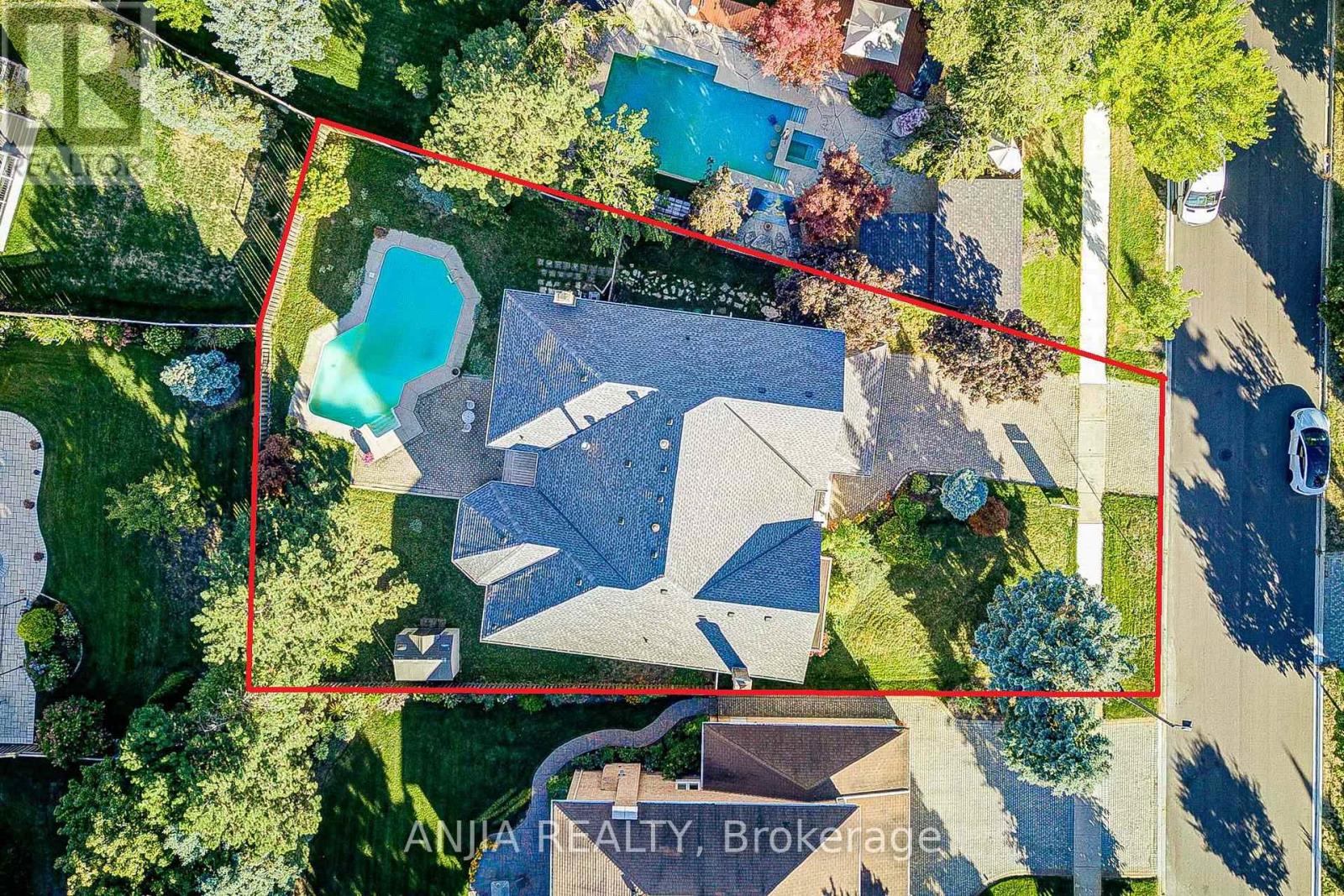 28 Edmund Crescent, Richmond Hill, Ontario  L4B 2X8 - Photo 8 - N12601532