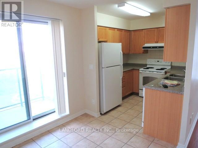 204 - 11 ONEIDA CRESCENT, Richmond Hill, Ontario